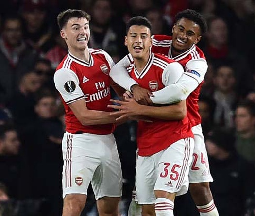 Martinelli lập cú đúp, Arsenal xây chắc ngôi đầu bảng