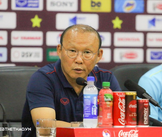 Thầy Park thận trọng, HLV Tan Cheng Hoe đánh giá cao ĐT Việt Nam
