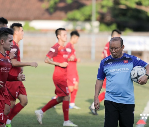 Chờ thầy Park phá dớp không thắng hơn 20 năm trước Indonesia