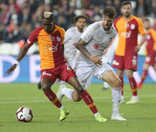 Nhận định Galatasaray vs Sivasspor 00h30 ngày 19/10 (VĐQG Thổ Nhĩ Kỳ 2019/20) 