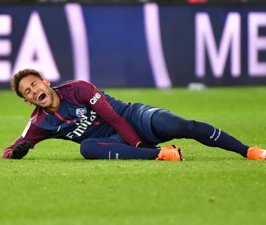 Neymar với cơn ác mộng chấn thương hơn 300 ngày