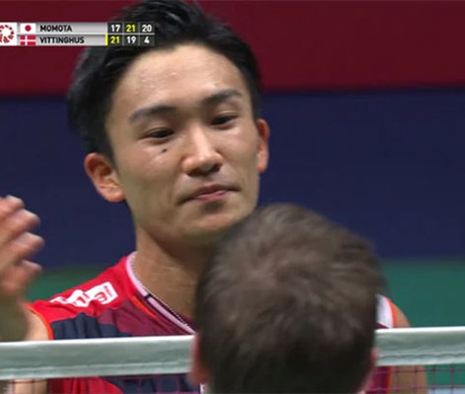 Kết quả cầu lông hôm nay 25/10: Kento Momota "chết hụt"