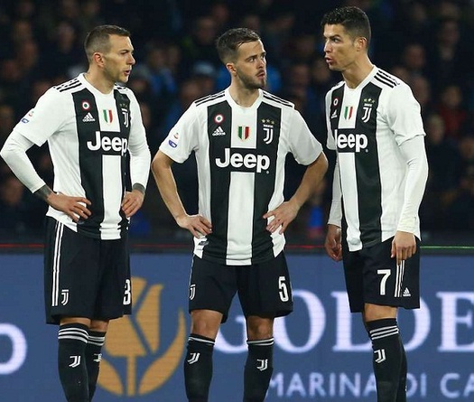 Juventus ra quyết định về quyền sút phạt cho Ronaldo và Pjanic