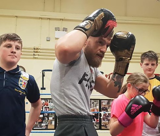 Conor McGregor gây bất ngờ khi trở thành HLV Boxing ‘bất đắc dĩ’ tại phòng tập
