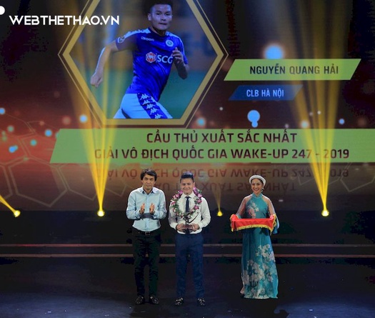 Hà Nội FC nhận "mưa" giải thưởng, nhiều sao vắng mặt ở gala tổng kết mùa giải