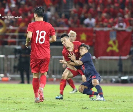 Thi đấu như lên đồng, lần đầu tiên Việt Nam sắm vai “cửa trên” trước người Thái