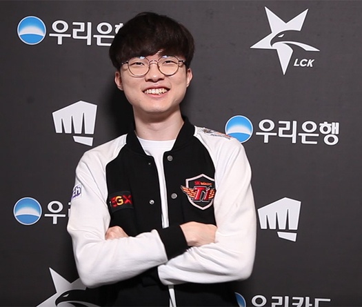 Tin chuyển nhượng LMHT 18/11: Faker ở lại SKT đến 2021