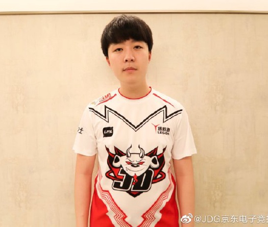 Tin chuyển nhượng LMHT mới nhất 29/11: Kanavi rời GRF đến JDG