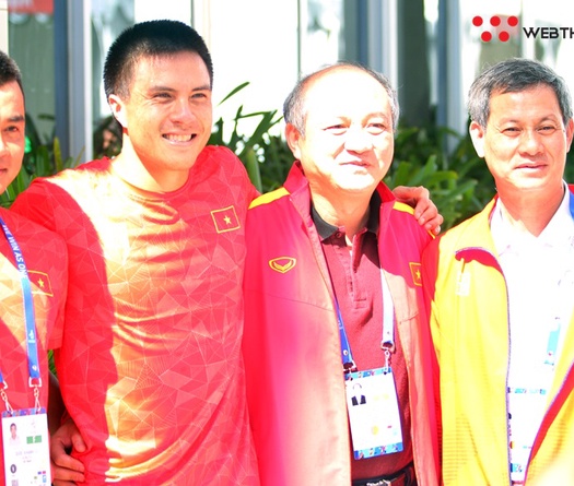 Tổng cục trưởng Vương Bích Thắng động viên khích lệ niềm hy vọng HCV SEA Games Lý Hoàng Nam và Daniel Nguyễn