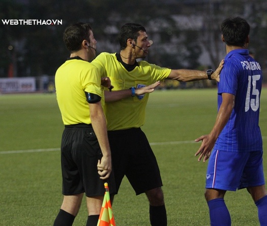 Trọng tài bắt trận Việt Nam và Thái Lan ở SEA Games 30 là ai?