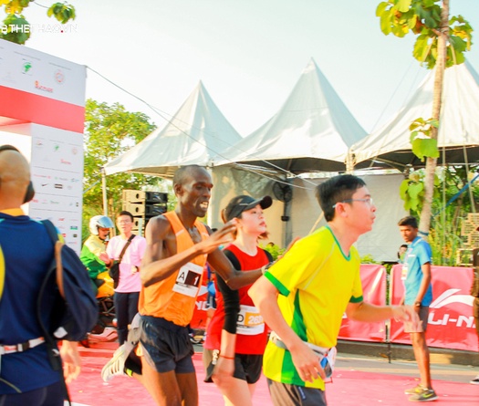 Nhà vô địch Techcombank Marathon HCM 2019 đã phá vỡ kỉ lục của chính bản thân mình