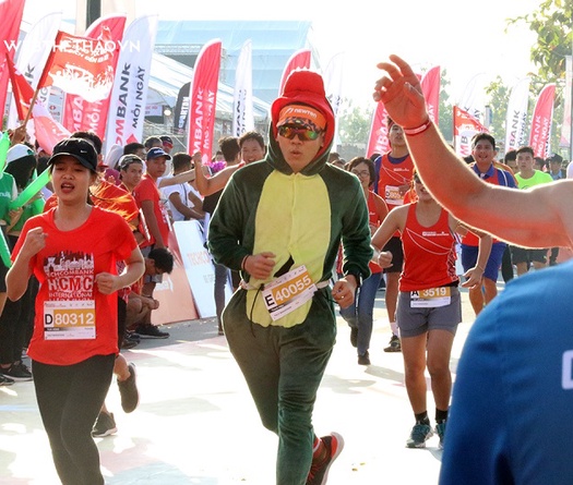 Những hình ảnh Cosplay thú vị nhất Techcombank Ho Chi Minh City International Marathon 2019