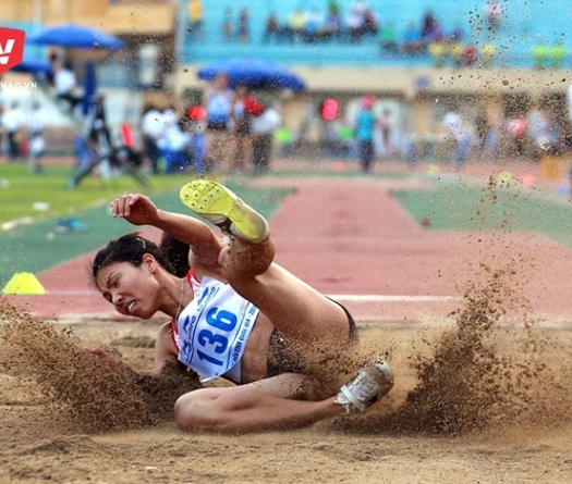 Thảo “bò vàng” nhảy xa rộ tin đồn có bầu… từ Philippines