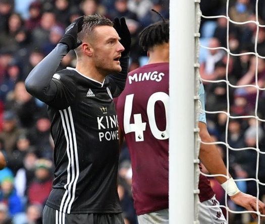 Vardy cân bằng kỷ lục ghi bàn của huyền thoại MU với Leicester