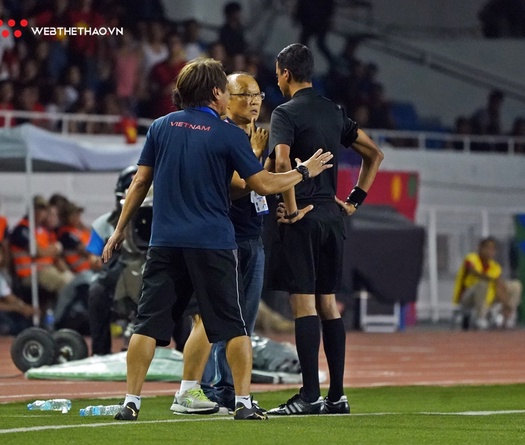 Báo Hàn Quốc nói gì về U22 Việt Nam sau tấm HCV SEA Games 30?