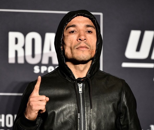 Jose Aldo trông như bộ xương khô trước ngày cân ký