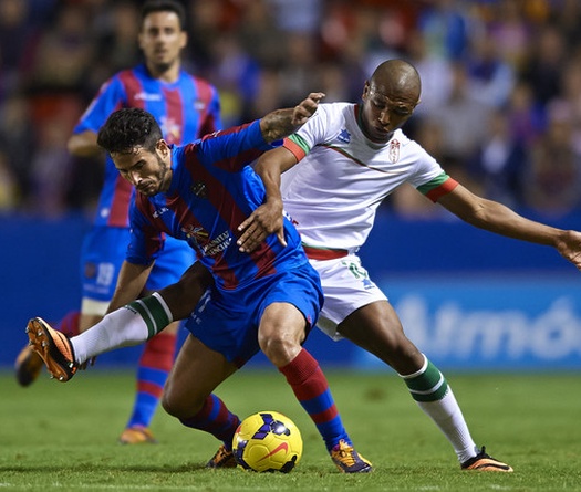 Soi kèo Granada vs Levante 19h00, 14/12 (vòng 17 VÐQG Tây Ban Nha)