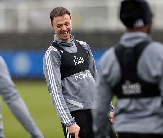 HLV Guardiola tiết lộ Man City đã bỏ lỡ cựu sao MU như thế nào