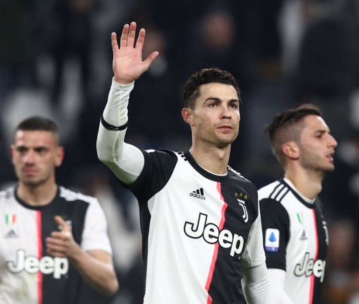 Juventus lên kế hoạch gia hạn với Ronaldo bằng hợp đồng béo bở