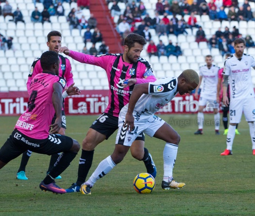 Soi kèo Tenerife vs Albacete, 0h 05/01 (Hạng 2 Tây Ban Nha)