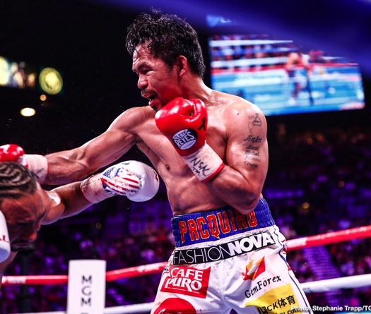Khoa học chứng minh cú đấm của Pacquiao nhanh hơn cái chớp mắt