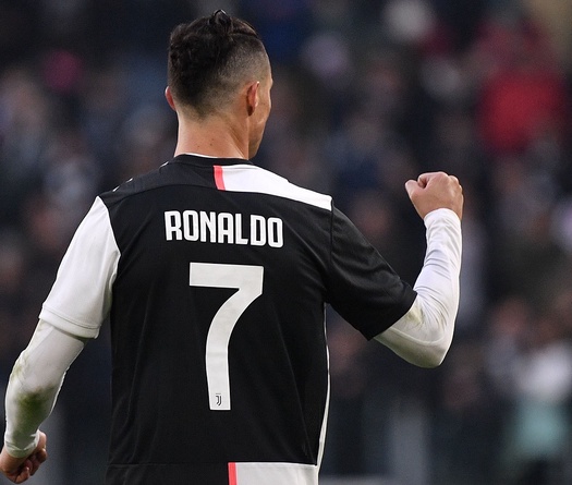 Tại sao Ronaldo sẽ không đổi áo ở trận Juventus vs Roma sắp tới?