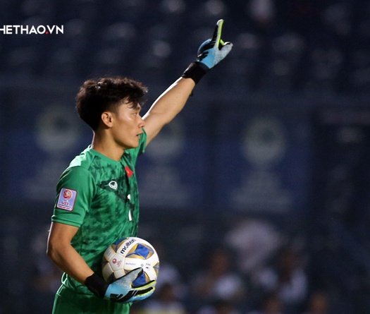 Thi đấu chói sáng, thủ thành Bùi Tiến Dũng được AFC khen hết lời