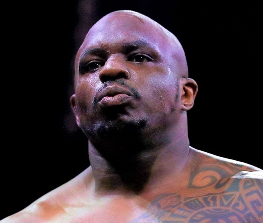 Ông bầu Eddie Hearn cân nhắc trận tiếp theo cho Dillian Whyte