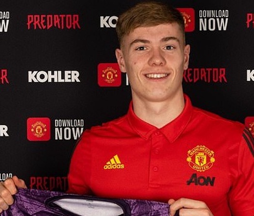 Thủ môn mới của MU có số lần thủng lưới đáng xấu hổ