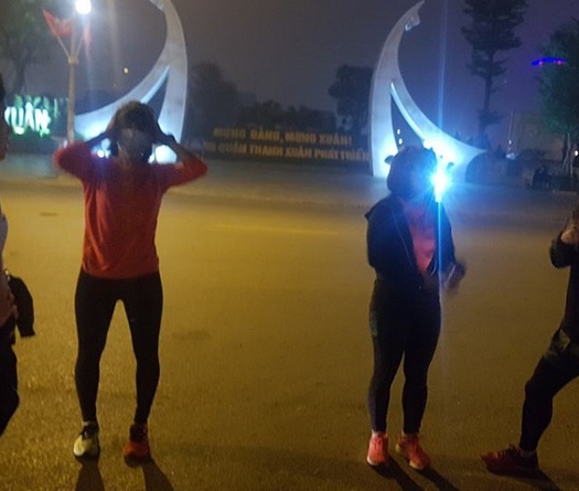 Giữa tâm dịch, các runner vẫn miệt mài tập luyện trên khắp các nẻo đường