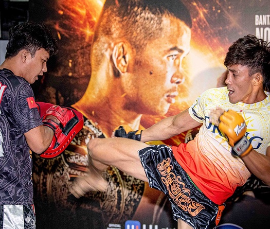 Nguyễn Trần Duy Nhất chia sẻ cách tập giữ sức khỏe giữa dịch bệnh Corona