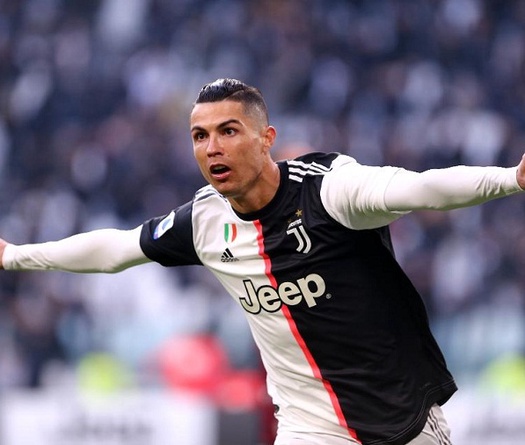 Ronaldo bước sang tuổi 35 còn tốt hơn so với... 20