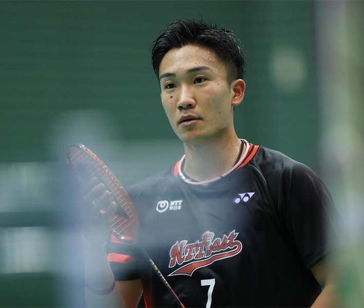 Đáng thương số 1 thế giới Kento Momota: Lại hỏng Olympic do nhìn không rõ?