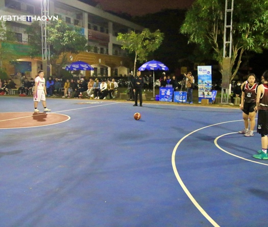 Hanoi Sisters Cup dừng bóng 8 và 24 giây tưởng niệm Kobe Bryant