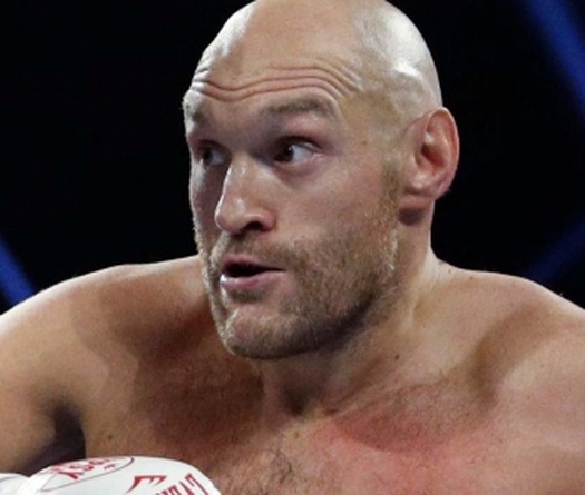 Tyson Fury: “Tôi sẽ đấm cho Deontay Wilder phải quỳ gối xin thua”