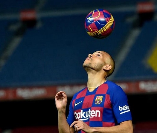 Tiền đạo đá cặp với Messi của Barca từng vật lộn ở giải hạng 2 thế nào?