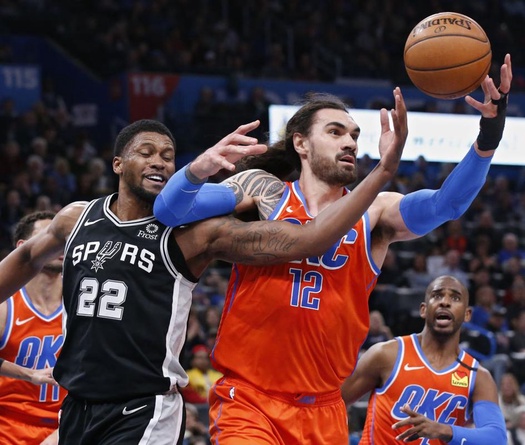 Bùng nổ ở hiệp 3, OKC Thunder vượt SA Spurs dễ dàng