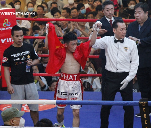Sẩm Minh Phát chiến thắng TKO trước Gerttipong Kusahwat ở hiệp 2