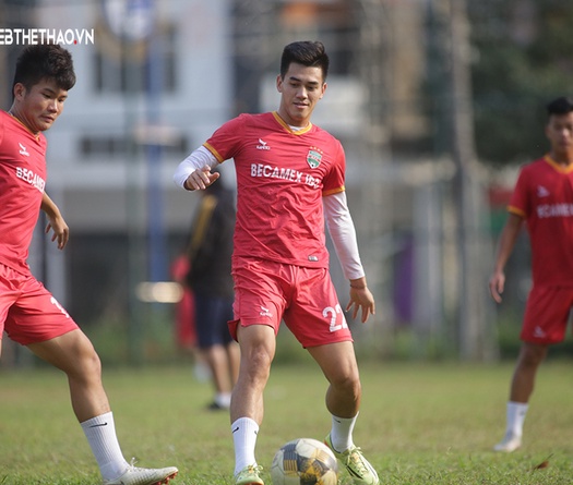 Chùm ảnh: Tiến Linh tự tin đua tranh Vua phá lưới V.League 2020