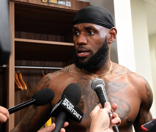 Thực hiện khuyến cáo tiếp theo về COVID-19: NBA sẽ "cấm cửa" phòng thay đồ