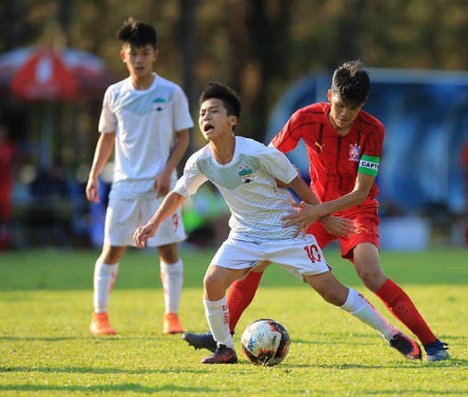 Đội hình U19 HAGL 2020: Trần Gia Huy cao bao nhiêu?