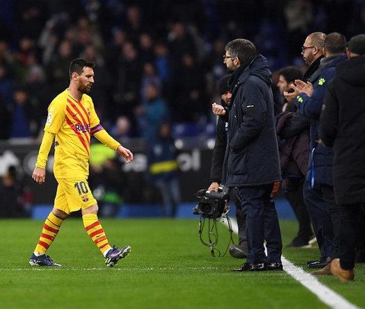 Messi sẽ bị giảm lương bao nhiêu ở Barca khi đối phó với COVID-19?