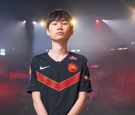 Kết quả LPL Mùa Xuân 2020 22/3: FPX làm gỏi RNG, SN lội ngược dòng