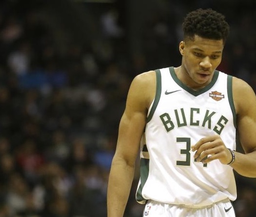 Ai khiến Giannis Antetokounmpo cảm thấy khó kèm nhất NBA?