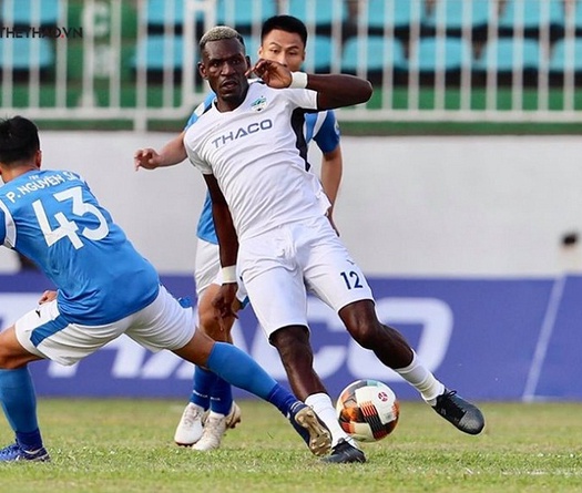 8/14 đội ủng hộ đá tập trung, V.League hoãn vô thời hạn