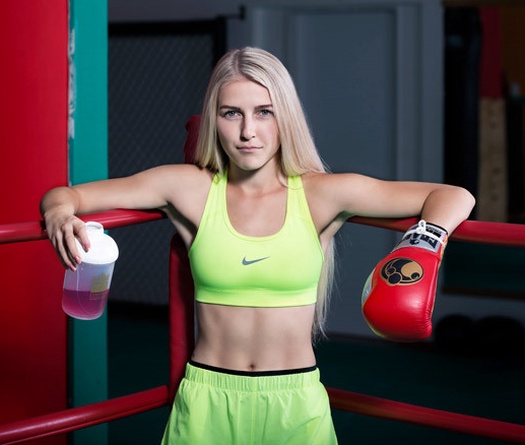 Hoa khôi vô địch WBC nhiễm COVID-19