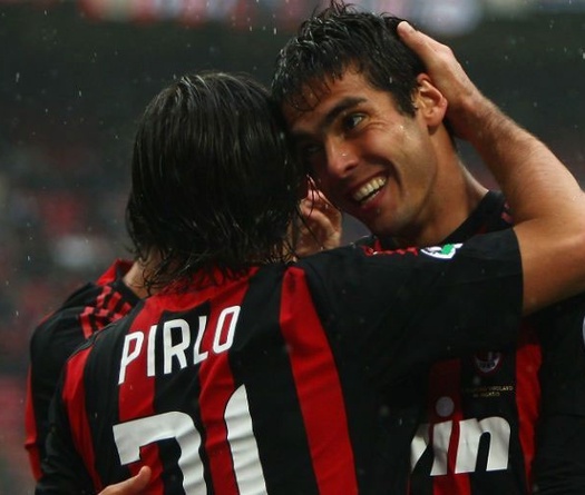 Hé lộ chỉ số của Kaka và Pirlo mùa Loyal Hereos