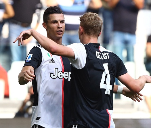 Tròn một năm De Ligt lặp lại kịch bản của Ronaldo với Juventus