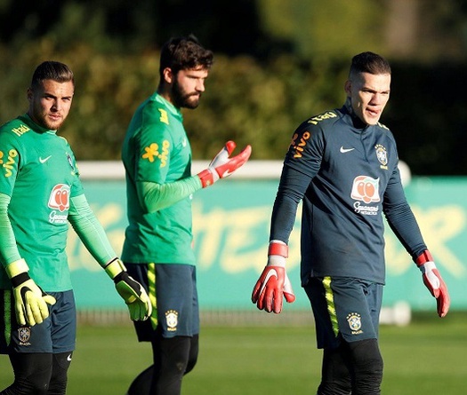 Bóng đá Brazil xuất khẩu cầu thủ số 1 thế giới