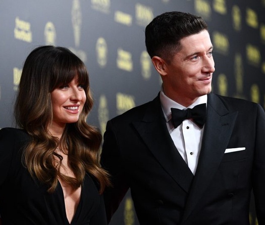 Tiền đạo Robert Lewandowski sợ vợ tới mức nào?